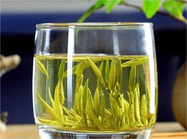 全國(guó)兩會(huì)特別策劃·黨媒聯(lián)動(dòng)丨小茶葉成就大產(chǎn)業(yè)